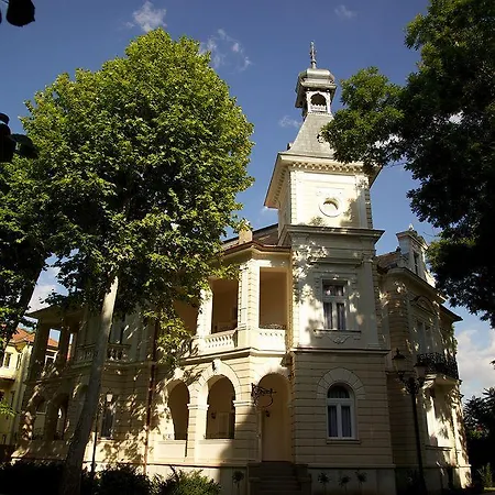 Jokai 住宿加早餐酒店 3*