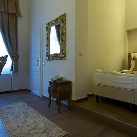 住宿加早餐酒店 Jokai 希欧福克