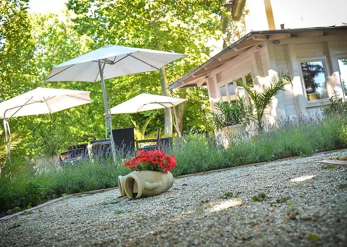 Bed & Breakfast Jokai 3*