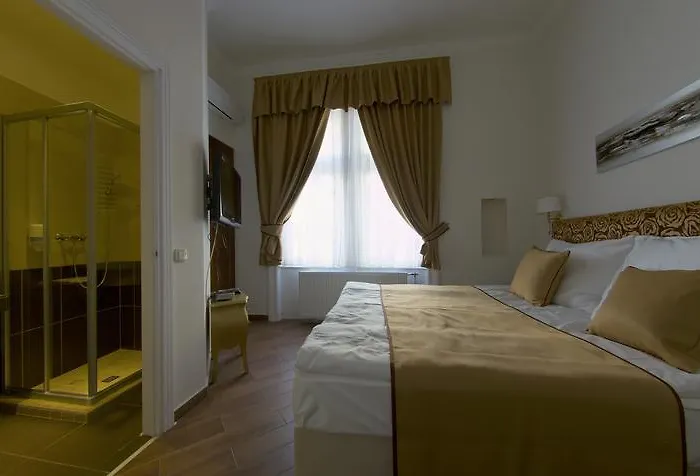 Jókai Bed and breakfast 3*